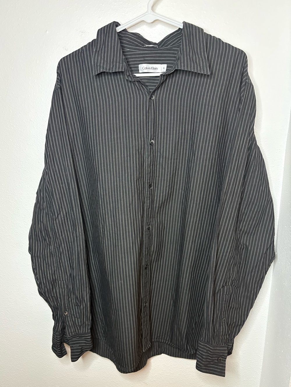 Calvin Klein Men's Black Pinstripe Button-Up Shirt - XL